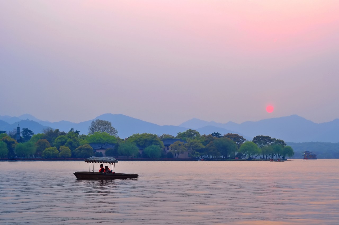 摄图网_500539568_banner_西湖(非企业商用).jpg
